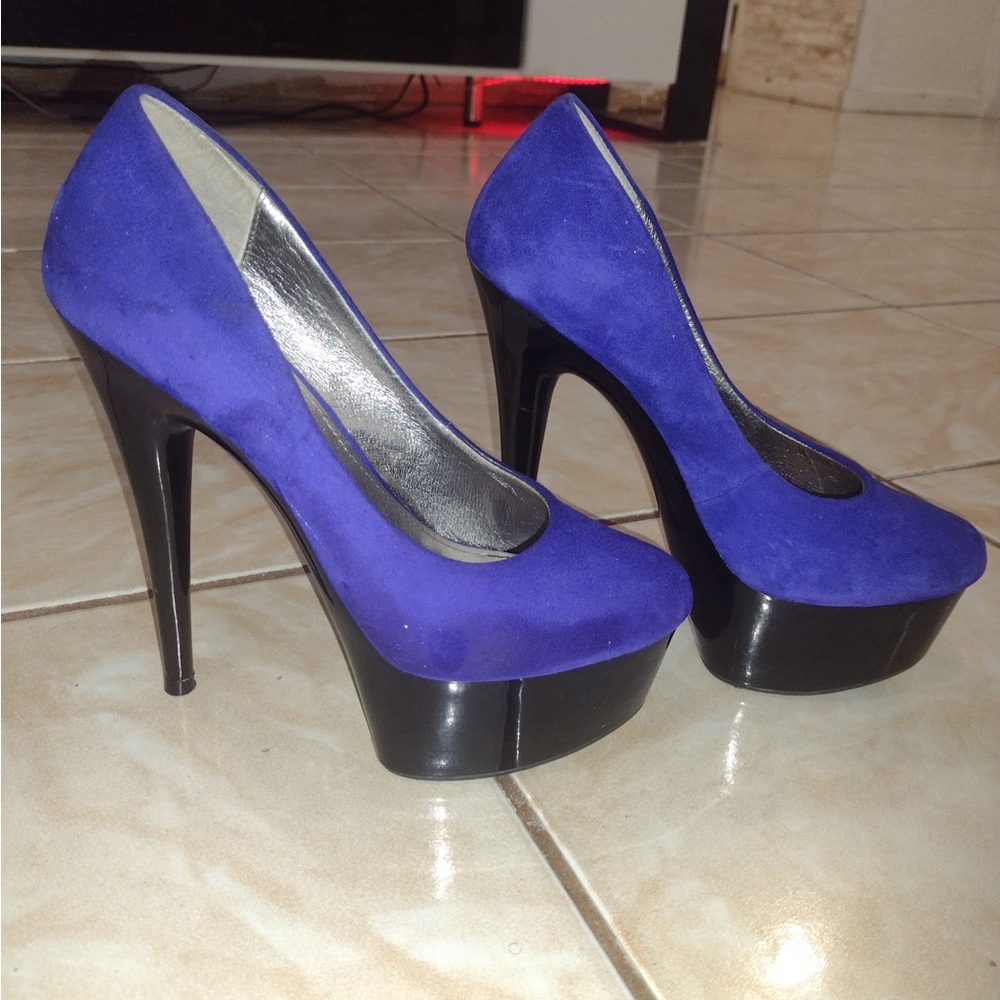 Steve Madden Women's Vibrant Blue Heels - Picture 2 of 3